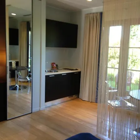 Joia & Luxury Rta Hotel