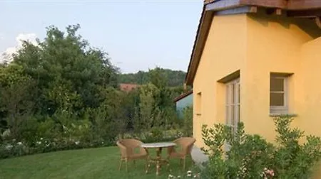 Joia & Luxury Rta Hotel